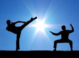 [国内足球]五球大胜 山东泰山力克青岛红狮